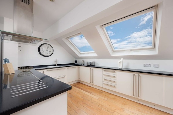 Microwave, oven, stovetop, dishwasher