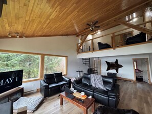 Télévision, cheminée