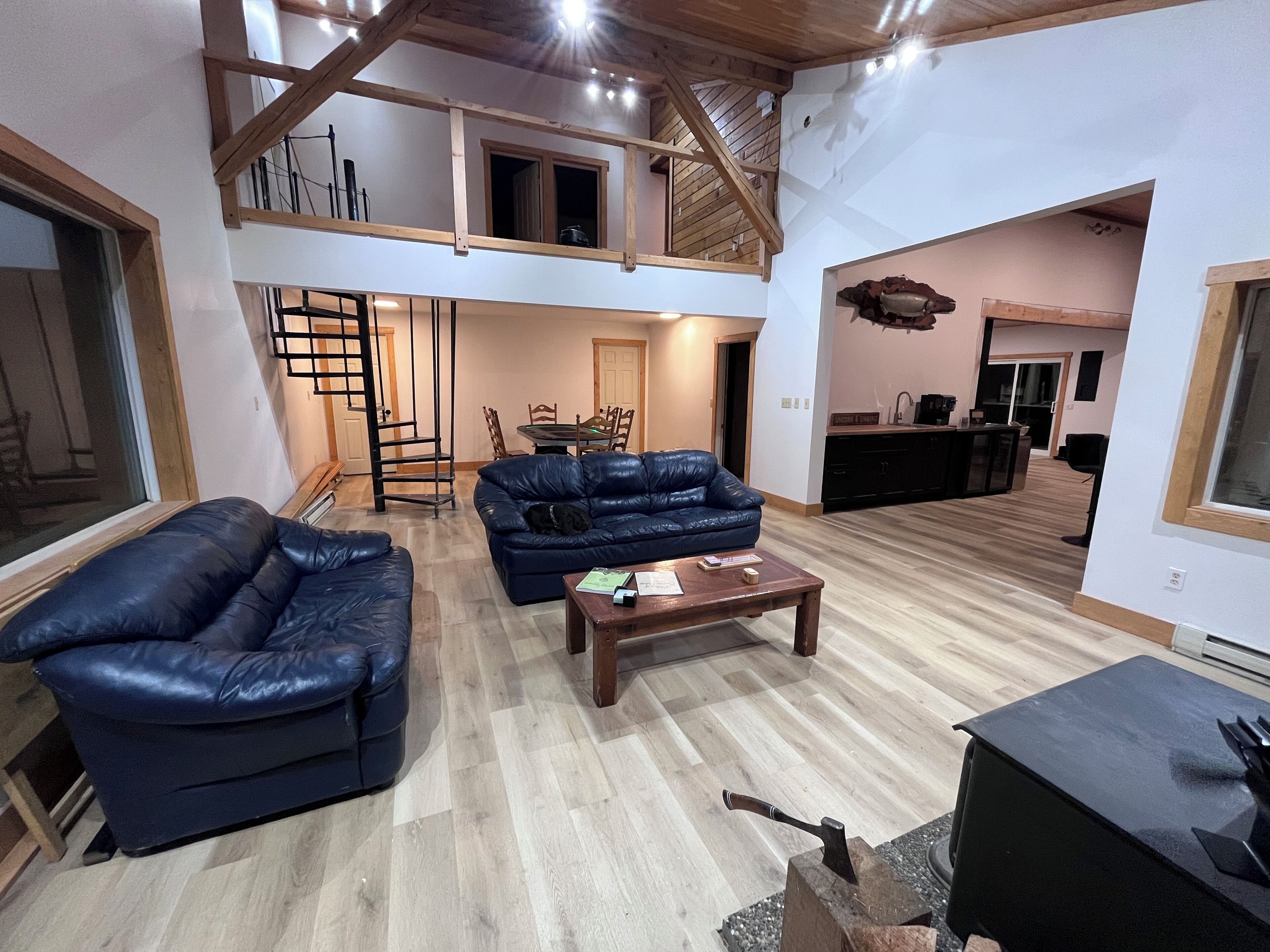 Télévision, cheminée