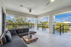 Terrace/patio - Private 5-bedroom pool villa in beautiful Key Largo, resort lifestyle! (Key Largo)