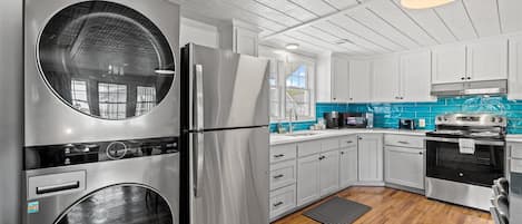 Departamento, 3 habitaciones, para no fumadores, se aceptan mascotas | Cocina privada | Refrigerador con congelador, microondas, horno y parrilla de estufa
