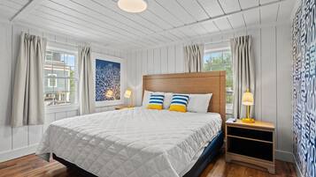 Apartment, 3 Bedrooms, Non Smoking, Pets Allowed | Iron/ironing board, free WiFi