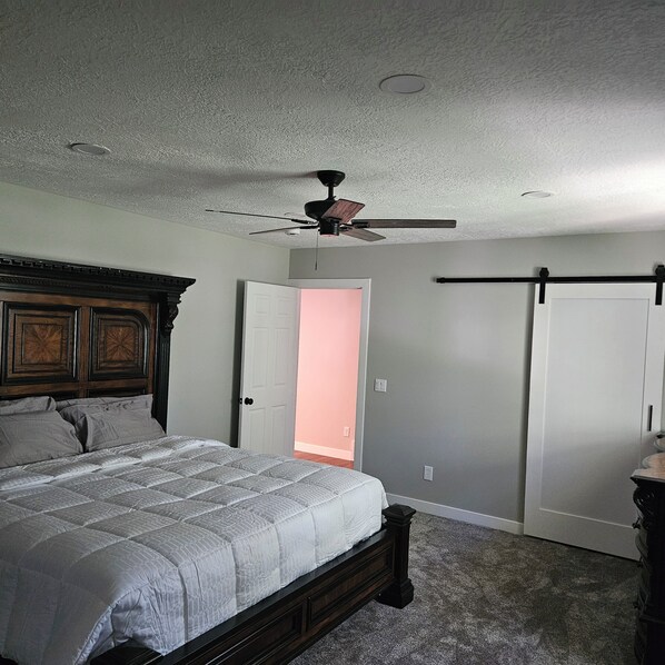 3 bedrooms, WiFi, bed sheets