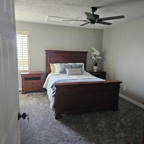 3 bedrooms, WiFi, bed sheets