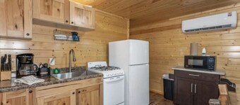 Hillside Resort Cabin #9