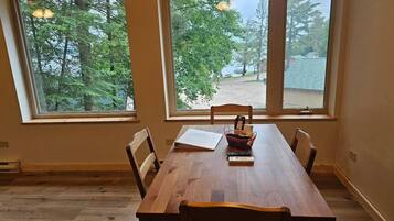 تناول الطعام