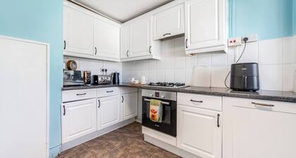 Stylish & Bright 3BR in Headington, Oxford Area