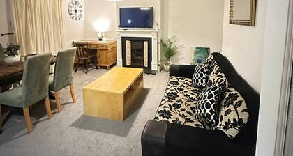 Stylish & Bright 3BR in Headington, Oxford Area