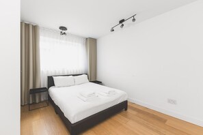 2 bedrooms, desk, iron/ironing board