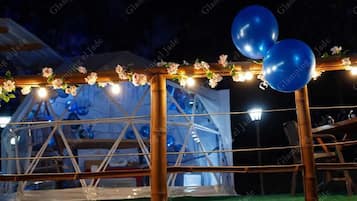 Rom, kjæledyr tillatt, fjellutsikt