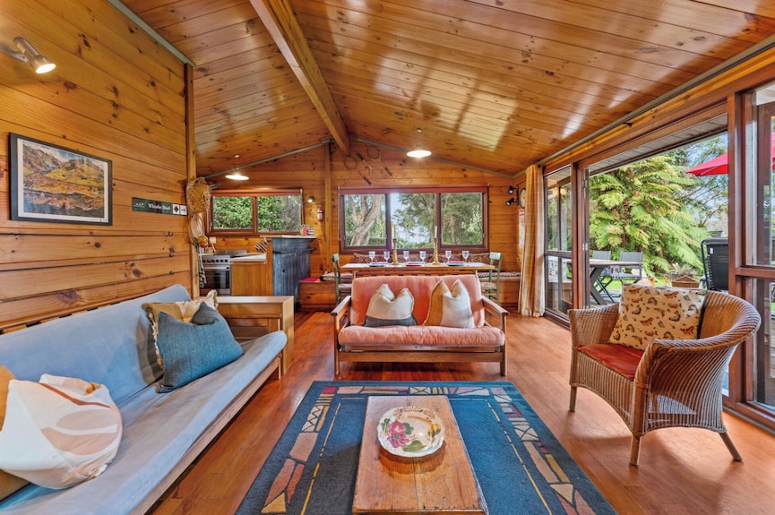Hatepe Lake Taupo Retreat - Lake Taupo