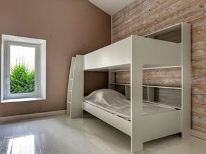 4 chambres, fer et planche Ă  repasser, Wi-Fi, draps fournis