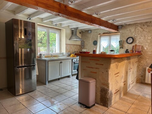 Lot et Garonne Hideaway, 3 bedroom farmhouse, Maison de campagne in Aiguillon