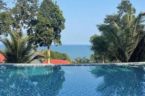 Interior - Jade Mountain Bungalow - Sea Breeze - Infinity Pool (Phu Quoc Island)