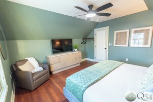 Suite 1 - Deluxe Suite, Hot Tub, Mountain View | Blackout drapes, iron/ironing board, travel crib, free WiFi
