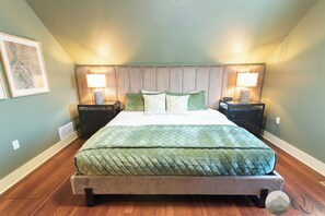 Suite 1 - Deluxe Suite, Hot Tub, Mountain View | Blackout drapes, iron/ironing board, travel crib, free WiFi - Quarter 54 (Palmer)