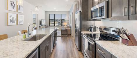 Appartamento, 1 camera da letto | Cucina privata | Frigorifero con congelatore, microonde, forno, piano cottura