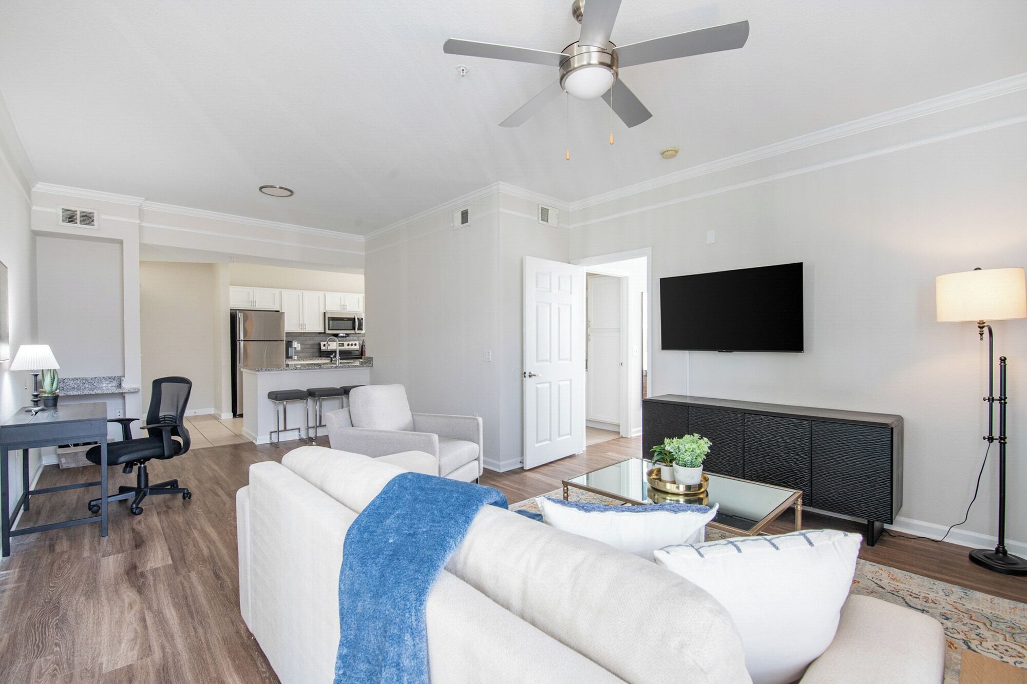 Standard Apartment, 2 Bedrooms | Individually decorated, individually furnished, desk, laptop workspace