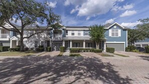 Exterior - Landing Apartments - Southwest Orlando (Orlando)