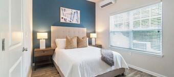 Landing Apartments - University City North