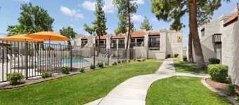 Landing Apartments Phoenix - Maryvale Village