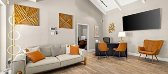 Landing Apartments Phoenix - Maryvale Village