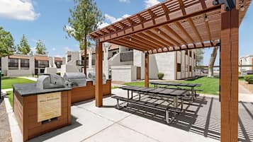 Área de parrillas y picnic