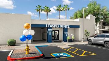 Enceinte de lâhĂ©bergement