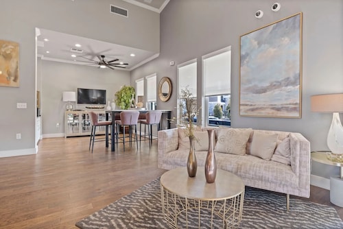 Landing Apartments - Downtown Murfreesboro