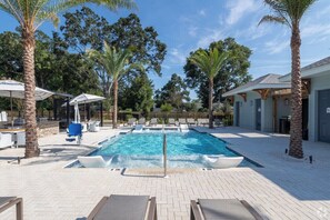 Outdoor pool, free cabanas
