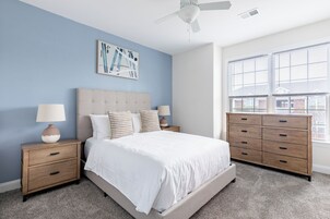 Appartement, 2 chambres | Décoration personnalisée, ameublement personnalisé, bureau