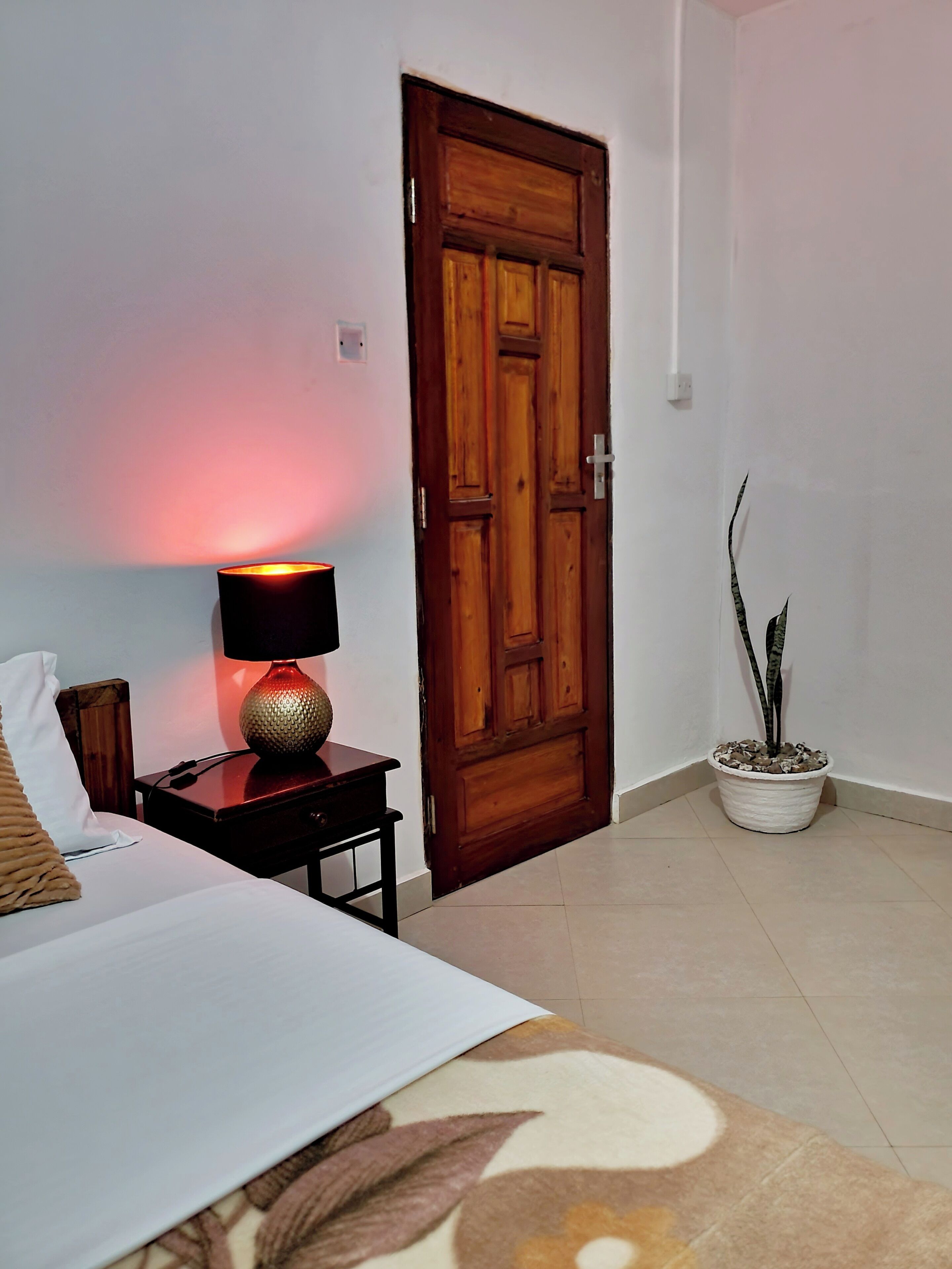 3 chambres, fer et planche à repasser, Wi-Fi gratuit, draps fournis