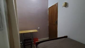 3 habitaciones, tabla de planchar con plancha y wifi gratis