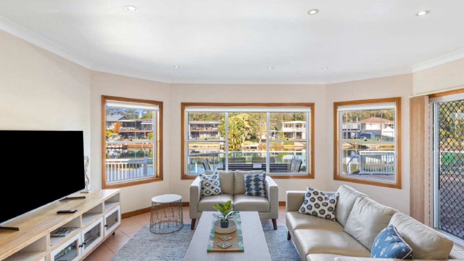 スマートテレビ