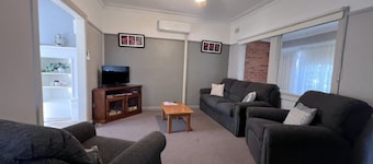 Cottage 2 Sussex House Holiday Park