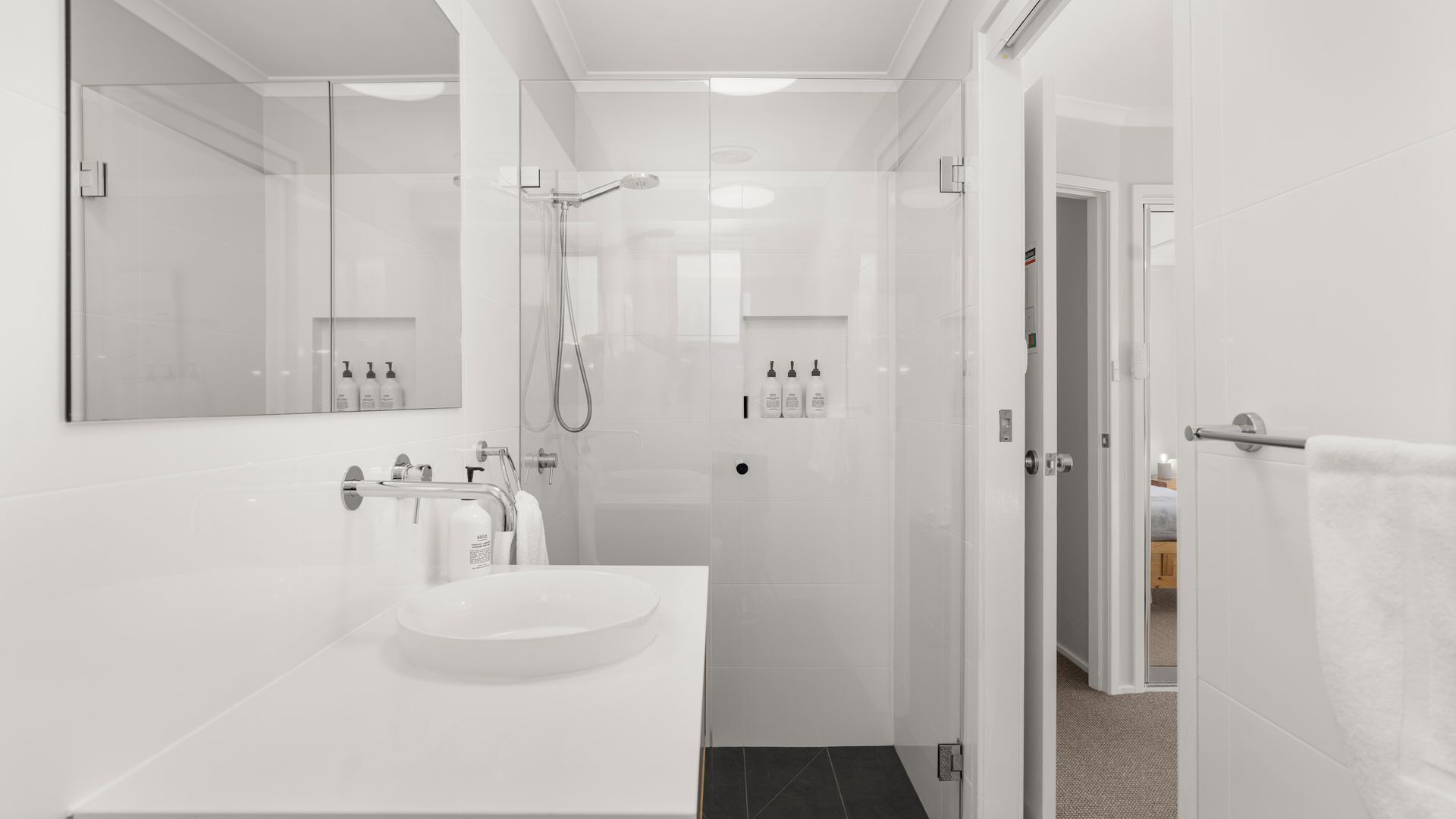 Shower, towels