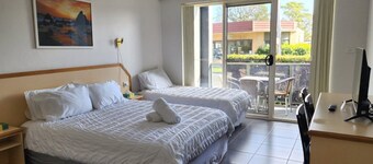 Jopen Motel Unit 3 - In the heart of town
