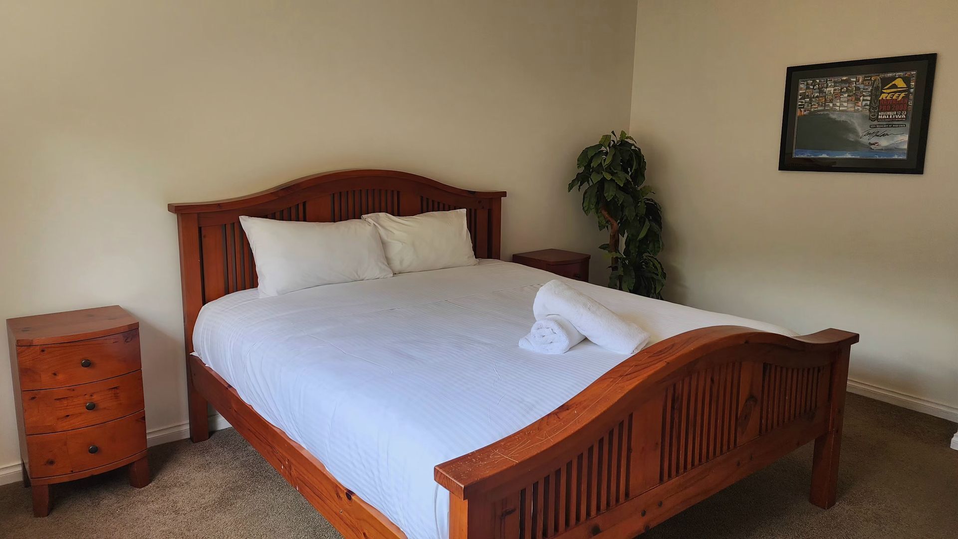 2 bedrooms, bed sheets