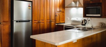 Riverfront Retreat Sussex House Park