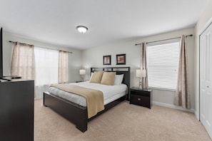 6 bedrooms, iron/ironing board, travel cot, WiFi