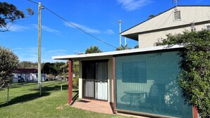 Unclassified image, 5 of 7, button - Van 6 Sussex House Holiday Park (Sussex Inlet)