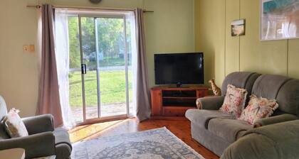 Waratah Cottage Cudmirrah