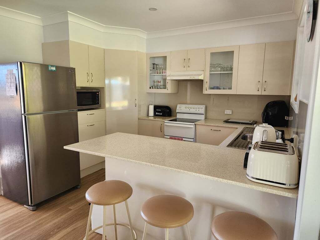 ميكروويف، فرن، موقد طهي مسطح، غسالة أطباق