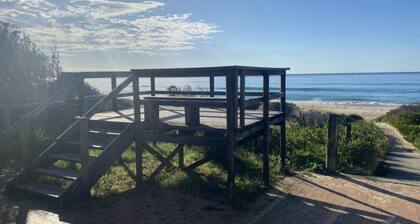 HAPPY DAYZ Only 2 Hours From Sydney