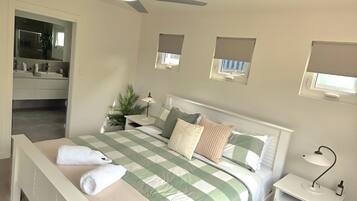 3 chambres, fer et planche Ă repasser, Wi-Fi, draps fournis