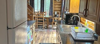 Lamar Valley Mountain Cabin