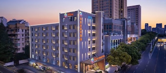 Ramada Encore By Wyndham Wuhan Downtown