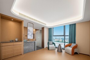 Suite, 1 King Bed, Non Smoking, City View - Wyndham Garden Shanghai Songjiang (Shanghai)