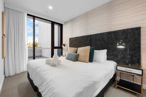 2 habitaciones, tabla de planchar con plancha, cuna de viaje y wifi 