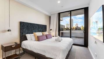 2 habitaciones, tabla de planchar con plancha, cuna de viaje y wifi